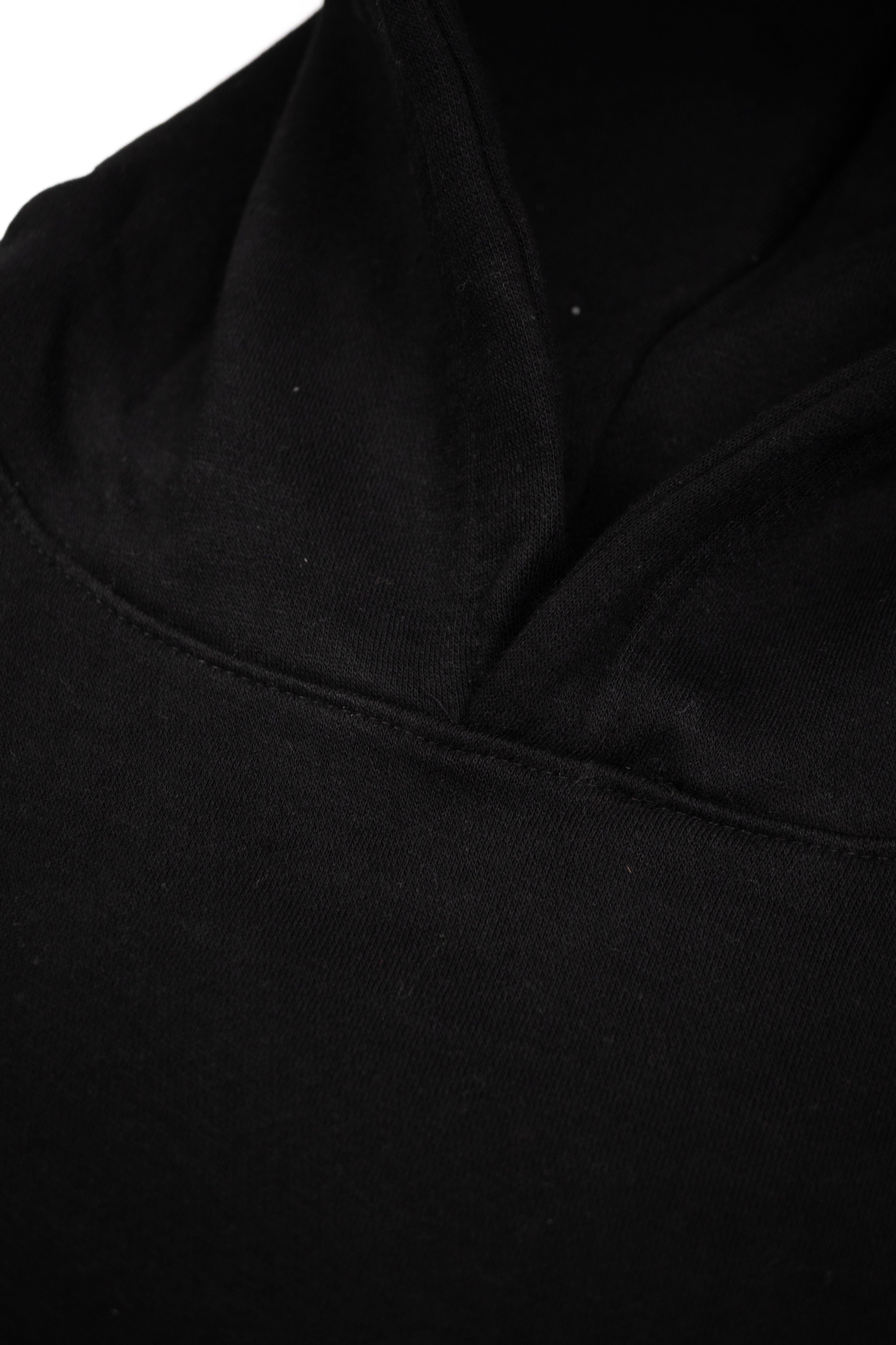 Apex Pullover Black